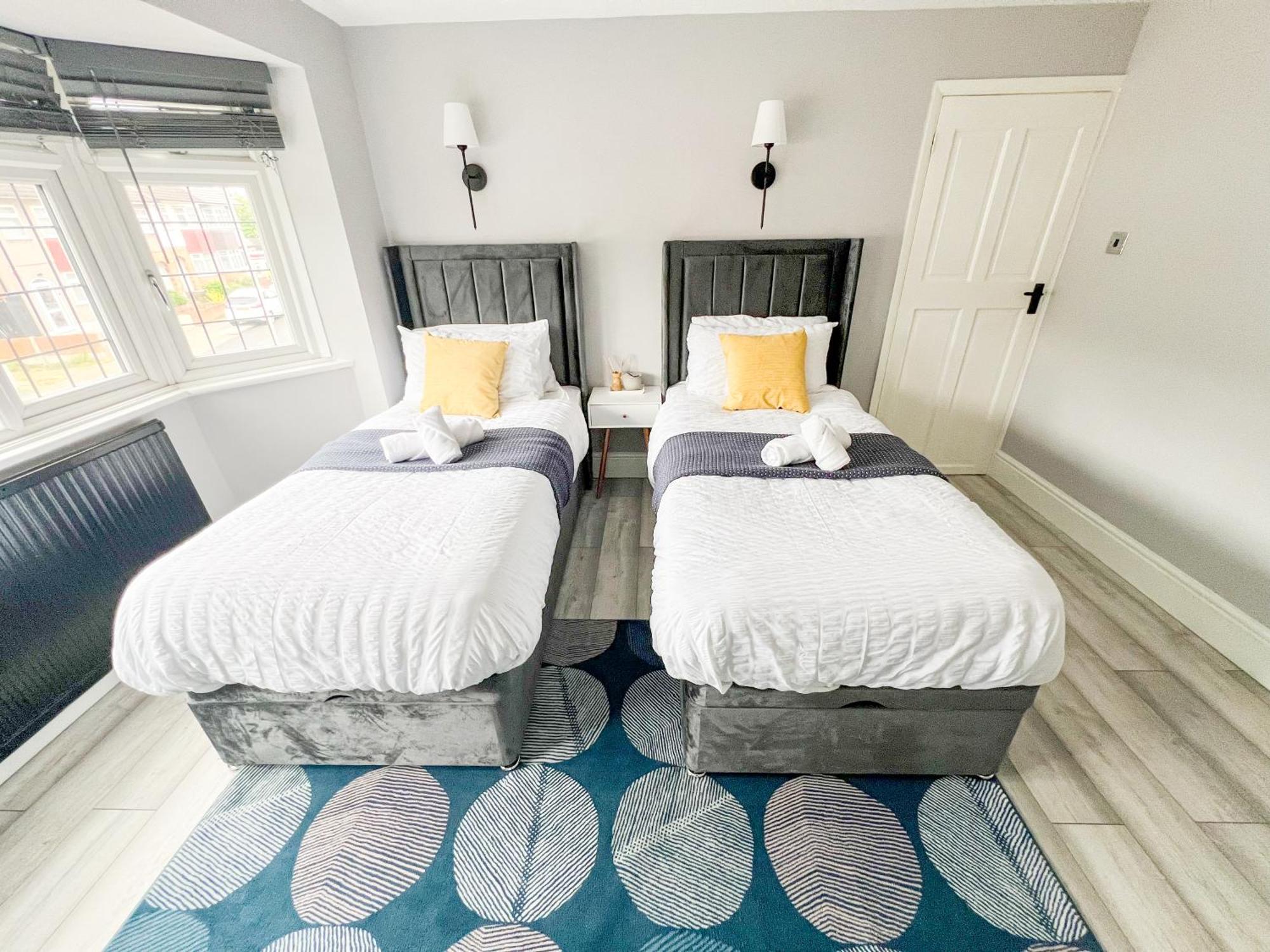 Villa Beautiful Newly Renovated House In Rainham Essex Extérieur photo